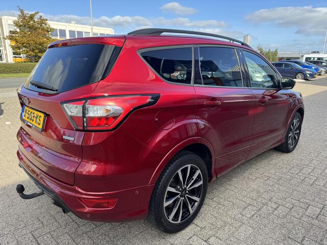 Ford KUGA 1.5 EcoBoost ST Line 150pk | Adaptieve Cruise | Winterpack | Trekhaak | 2.000kg Trekgewicht | Xenon Verlichting | Dealer onderhouden