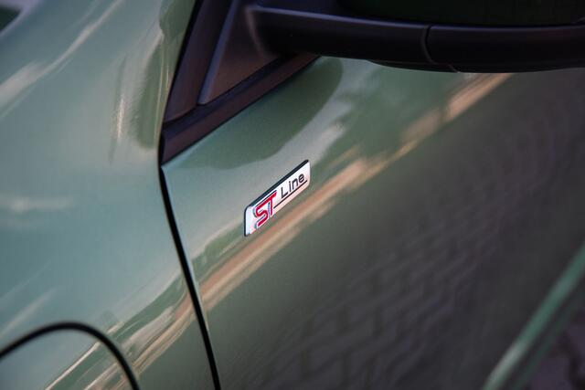 Ford KUGA 2.5 PHEV ST-Line X , Pano, Trekhaak, Winterpack, HUD, 360-camera, B&O, Matrix-Led