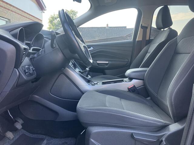 Ford KUGA 1.5 EcoBoost Titanium | Camera | Trekhaak | Apple Carplay