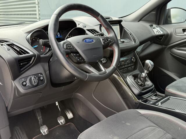 Ford KUGA BWJ 2018 | 1.5T 150PK ST Line | TREKHAAK | CLIMA | NAVI | 18'' LMV | CAMERA A | PDC | LED | CARPLAY |
