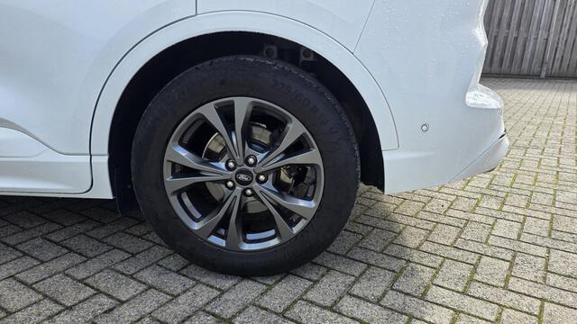 Ford KUGA 1.5 EcoBoost ST-Line X 150pk Navi, Camera, Ad. Cruise, Pdc V+A, Head-Up, EL Klep.