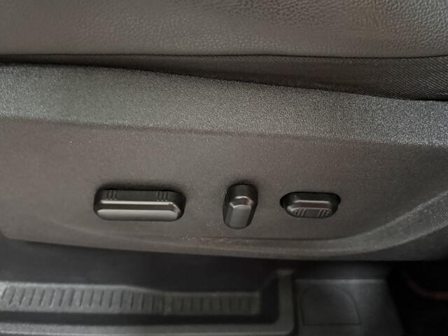 Ford KUGA 1.5 EcoBoost ST Line NIEUW BINNEN! | KEYLESS | PANORAMADAK | ELEKTR. STOELEN | UNIEKE KLEUR | NOODFOTO'S