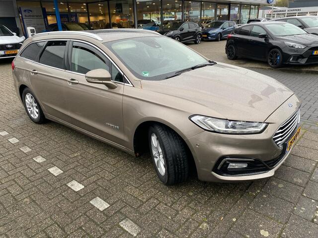 Ford MONDEO Wagon 2.0 IVCT HEV Titanium 187pk | Adaptieve Cruise | Trekhaak | Panorama Dak