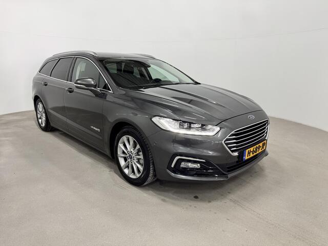 Ford MONDEO Wagon 2.0 IVCT HEV Titanium Prachtig mooie, zo goed als nieuwe auto, door ons nieuw geleverd en altijd bij ons in onderhoud geweest.
