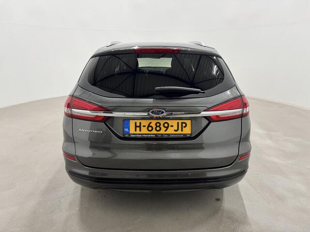 Ford MONDEO Wagon 2.0 IVCT HEV Titanium Prachtig mooie, zo goed als nieuwe auto, door ons nieuw geleverd en altijd bij ons in onderhoud geweest.