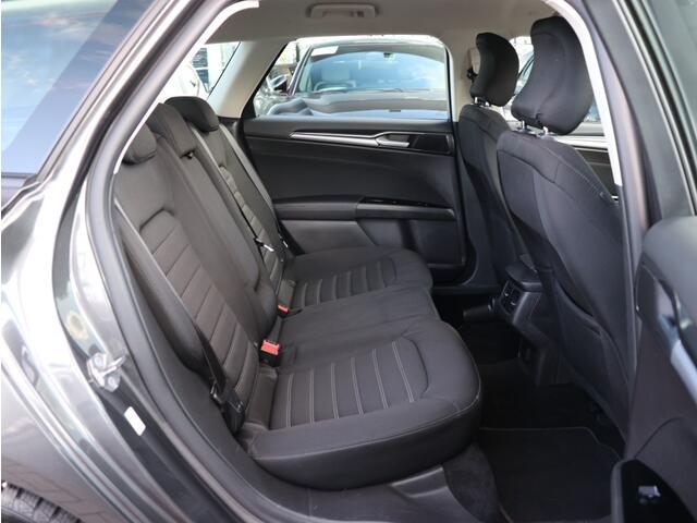 Ford MONDEO 2.0 IVCT HEV Titanium I Navi I Camera I Keyless