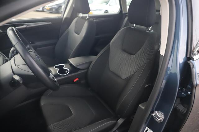 Ford MONDEO Wagon 2.0 IVCT HEV Titanium Trekhaak Keyless Navigatie Carplay Clima Cruise Lane Assist 16 inch LMV