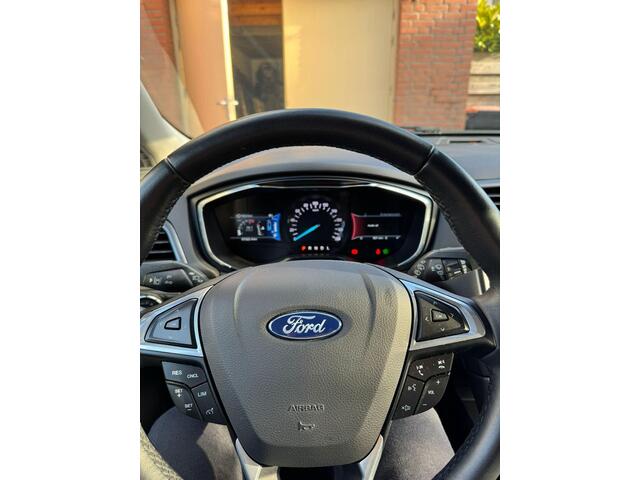Ford MONDEO Wagon 2.0 IVCT HEV Titanium 187pk Cruise Control | Navigatie | Apple Carplay / Android Auto | Climate control