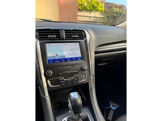 Ford MONDEO Wagon 2.0 IVCT HEV Titanium 187pk Cruise Control | Navigatie | Apple Carplay / Android Auto | Climate control