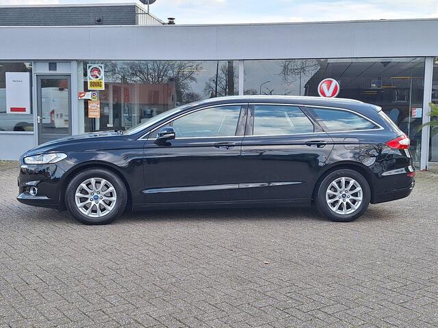 Ford MONDEO Wagon 1.5 Titanium Navigatie / Climate Control / Trekhaak/