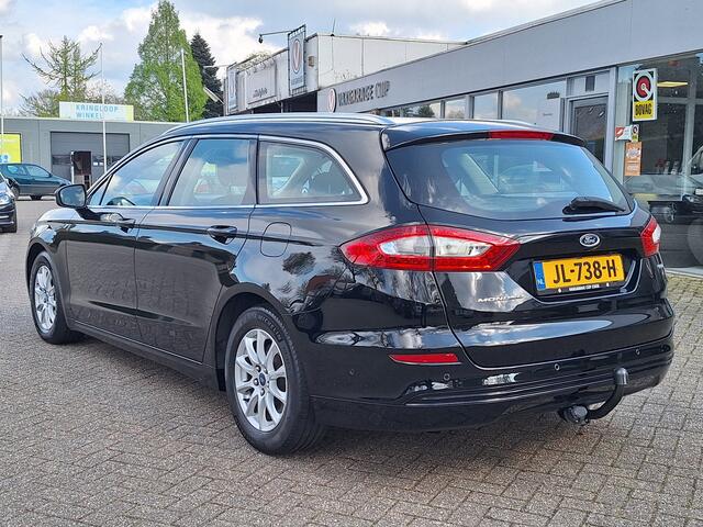 Ford MONDEO Wagon 1.5 Titanium Navigatie / Climate Control / Trekhaak/