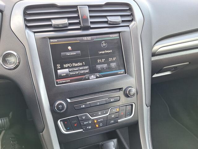 Ford MONDEO Wagon 1.5 Titanium Navigatie / Climate Control / Trekhaak/