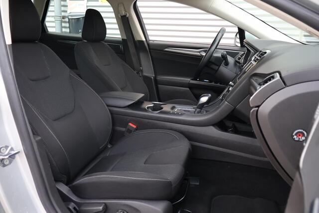 Ford MONDEO Wagon 2.0 IVCT HEV Titanium Memory | Stoelverwarming | Navi | PDC | Elek stoel + Klep | Carplay | Full Led