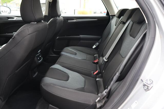 Ford MONDEO Wagon 2.0 IVCT HEV Titanium Memory | Stoelverwarming | Navi | PDC | Elek stoel + Klep | Carplay | Full Led