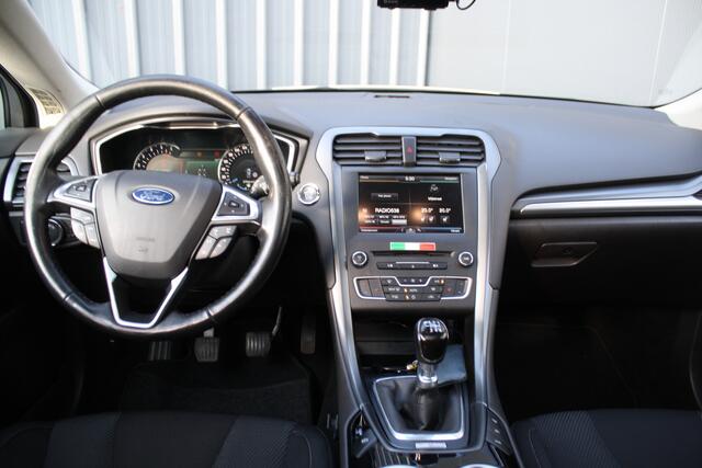 Ford MONDEO 1.5 TDCi 120PK EURO 6 Titanium NAVIGATIE - CAMERA - LED - PANORAMADAK