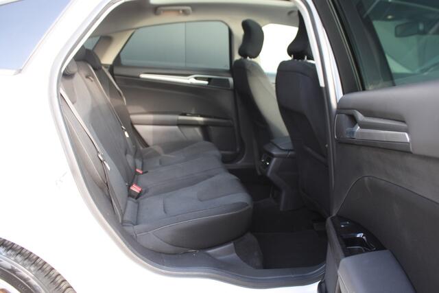 Ford MONDEO 1.5 TDCi 120PK EURO 6 Titanium NAVIGATIE - CAMERA - LED - PANORAMADAK