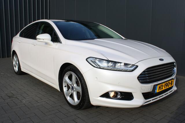 Ford MONDEO 1.5 TDCi 120PK EURO 6 Titanium NAVIGATIE - CAMERA - LED - PANORAMADAK