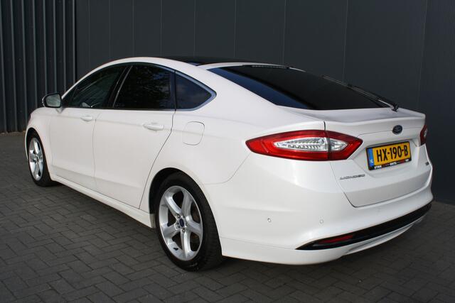 Ford MONDEO 1.5 TDCi 120PK EURO 6 Titanium NAVIGATIE - CAMERA - LED - PANORAMADAK