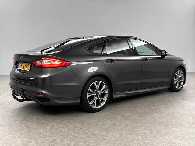Ford MONDEO 1.5 ST-Line 161PK LED Sfeerverl. Trekhaak Clima Cruise Navigatie PDC 18"LMV