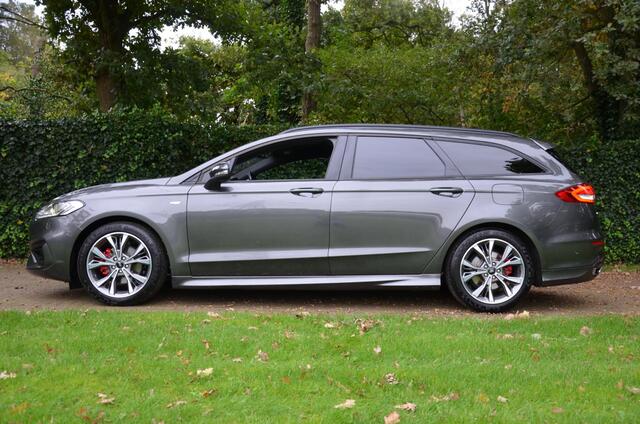 Ford MONDEO Wagon 2.0 IVCT HEV ST-Line Navi/Pdc/Ecc/Stoelverwarming/Apple Carplay/Android Auto/ Privacy Glass/Elektrisch verstelb. bestuurdersstoel met geheugen/Achteruitrijcamera