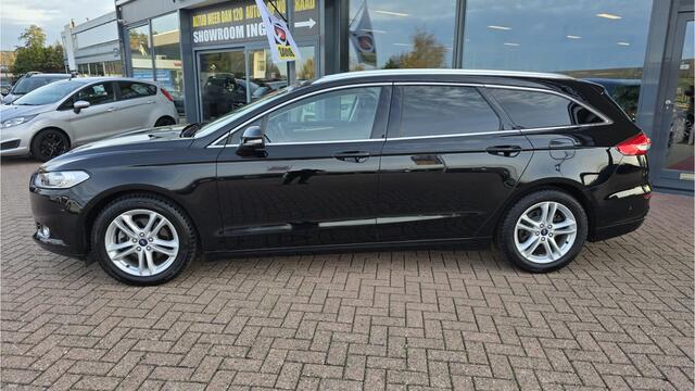 Ford MONDEO Wagon 1.5 Titanium * Automaat * Navigatie * Voorstoelen verwarmd * Keyless entry* Climaat Controle * Cruise control * BOVAG Garantie