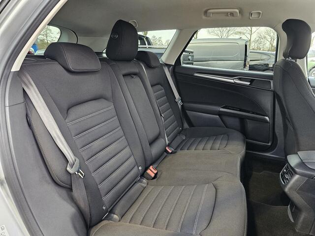 Ford MONDEO Wagon 1.5 Trend 160 pk | Cruise control | Navigatie | PDC v + a | Stuurwielbediening | Nette en goed onderhouden auto!