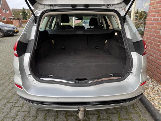 Ford MONDEO 2.0 IVCT HEV Titanium STOELVERW. / WEGKL.TREKHAAK / KEYLESS / LE