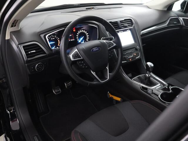 Ford MONDEO Wagon 1.5 ST Line | Winterpakket | Navigatie | Cruise Control | Climate Control | Elektr. Achterklep |