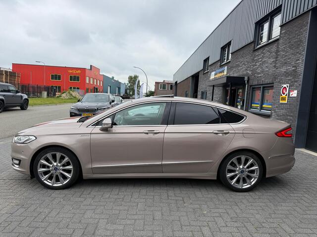 Ford MONDEO 2.0 Vignale | 1E EIGENAAR | 12MND GARANTIE | AUTOMAAT | LANE | LED | TREKHAAK | DAB | NAVI | CRUISE |