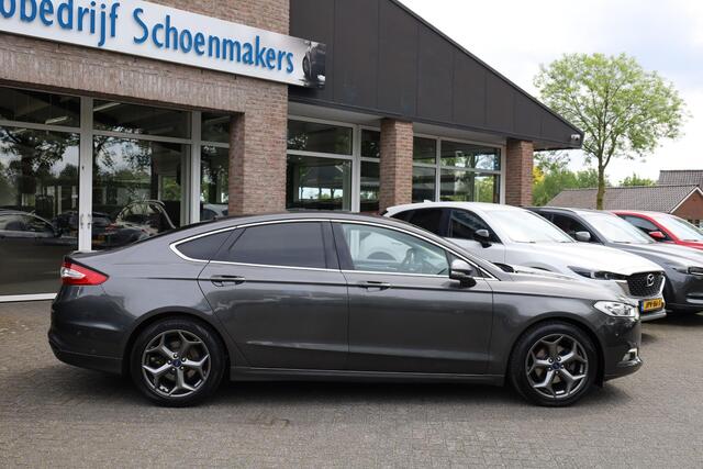 Ford MONDEO 2.0 IVCT HEV Titanium RUITVERWARMING ALL-SEASONS NAVI DAB 18"LMV SFEERVERLICHTING 2xPDC NAP ENZ.