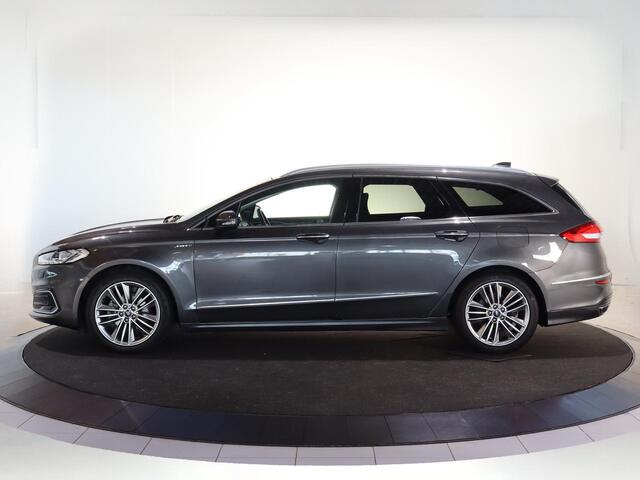 Ford MONDEO Wagon 2.0 IVCT HEV Vignale | Winterpakket | Cruise Control Adaptief | Parkeercamera | Elektrisch verstelbare stoelen met geheugen | Parkeercamera |