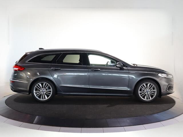 Ford MONDEO Wagon 2.0 IVCT HEV Vignale | Winterpakket | Cruise Control Adaptief | Parkeercamera | Elektrisch verstelbare stoelen met geheugen | Parkeercamera |