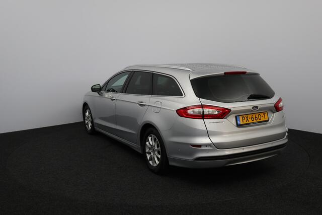 Ford MONDEO Wagon 1.5 TDCi Trend/ Airco/ Navi/ 6-Bak/ Bluetooth/ DAB+/ Cruise/ Elek.Pakket/ Getint-Glas/ PDC V+A/ C.V. Afstand/ Multi-Stuur/ Dakrail