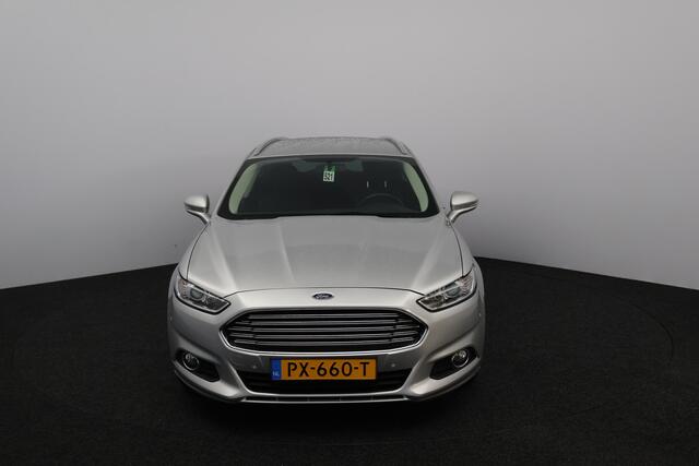 Ford MONDEO Wagon 1.5 TDCi Trend/ Airco/ Navi/ 6-Bak/ Bluetooth/ DAB+/ Cruise/ Elek.Pakket/ Getint-Glas/ PDC V+A/ C.V. Afstand/ Multi-Stuur/ Dakrail