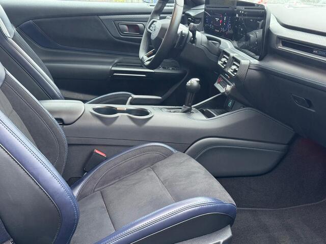 Ford MUSTANG Fastback 5.0 V8 Dark Horse Carbon B&O