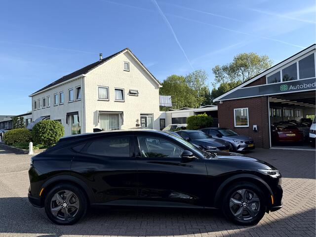 Ford MUSTANG Mach-E Extended RWD 98 kWh Leer, Camera, Stoel/Stuur Verwarming, Adap.Cruise