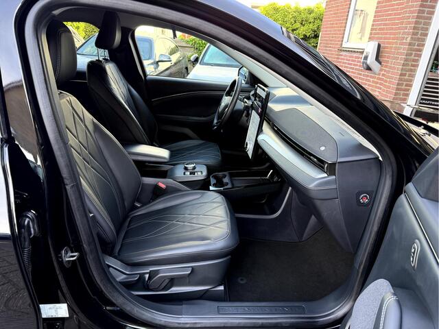 Ford MUSTANG Mach-E Extended RWD 98 kWh Leer, Camera, Stoel/Stuur Verwarming, Adap.Cruise