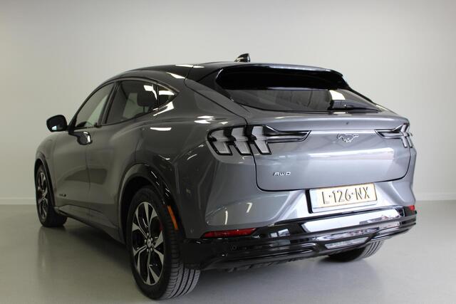 Ford MUSTANG Mach-E Extended AWD 98 kWh | 530KM! | 338PK! | NAVI | ACC | 19'LMV | B&O-AUDIO | LED | CAMERA | CARPLAY |
