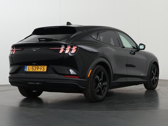 Ford MUSTANG Mach-E RWD 75 kWh | Panoramadak | B&O Audio | 360 Camera | Elektrisch verstelb. bestuurdersstoel met geheugen |