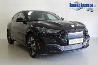 ford-mustang-mach-e-extended-awd-98