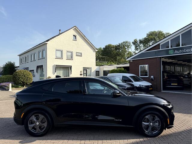 Ford MUSTANG Mach-E RWD 75 kWh Camera, Stoel/Stuur Verwarming, App Connect