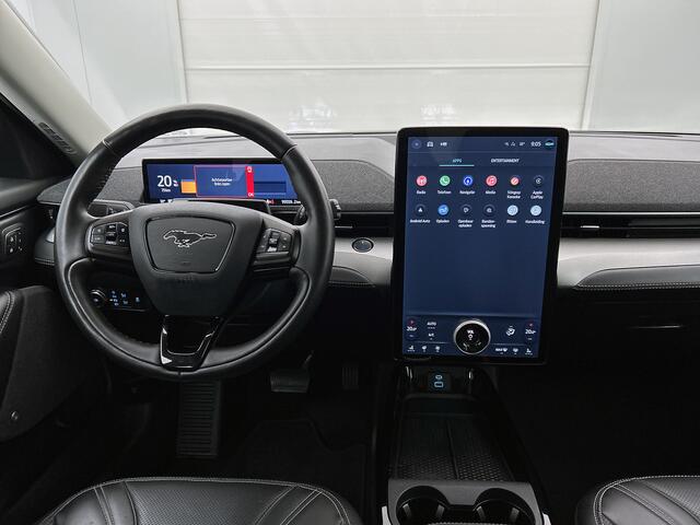 Ford MUSTANG Mach-E RWD 75 kWh | Lederen bekleding | Stoelverwarming | Stuurverwarming | Camera's