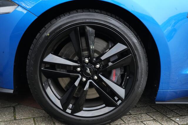 Ford MUSTANG Fastback 5.0 V8 GT 450pk Navigatie/Stoelverwarming/Carbon