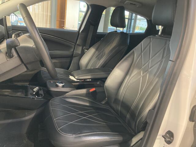 Ford MUSTANG Mach-E Extended RWD 294 pk 98 kWh | Adapt. Cruise | Clima | Winterpack | Leer | Camera | Apple carplay | Android Auto |