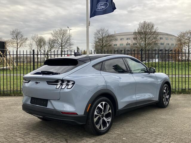 Ford MUSTANG Mach-E 72,6 kWh | Technology Pack +| Panoramadak (vast) | warmtewerende voorruit |