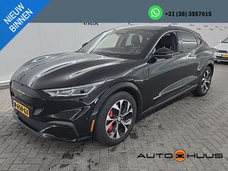 ford-mustang-mach-e-extended-awd-98