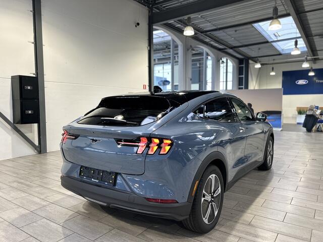 Ford MUSTANG Mach-E 75kWh RWD 270 pk | Adapt. cruise | Pano | B&O | El. verst. stoel met geh. | 4 camera's | El. a. klep | Garantie tm 2028