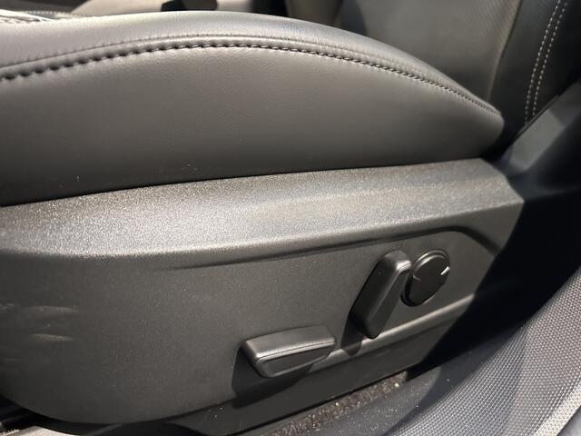 Ford MUSTANG Mach-E 75kWh RWD 270 pk | Adapt. cruise | Pano | B&O | El. verst. stoel met geh. | 4 camera's | El. a. klep | Garantie tm 2028