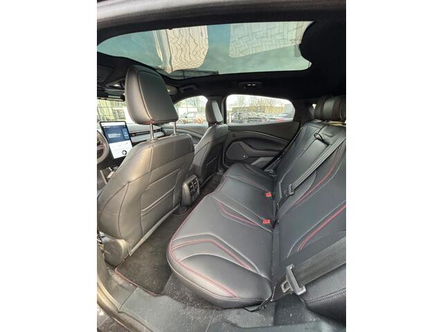 Ford MUSTANG Mach-E AWD 75 kWh | Panoramadak | Memory stoelen | Bang&Olufsen | Elektrische achterklep