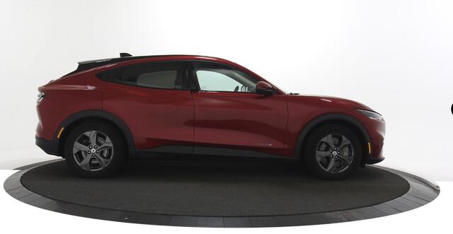 Ford MUSTANG Mach-E RWD 75 kWh Navigatie / 360 Camera / Trekhaak